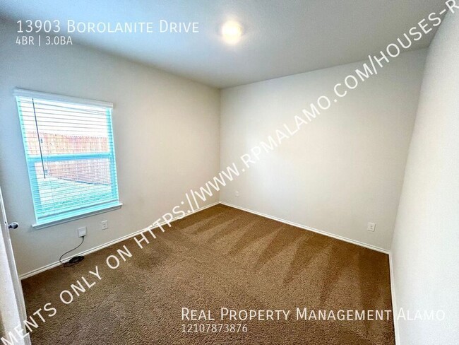 Building Photo - **MOVE-IN SPECIAL** Available Now! 4 Bedro...