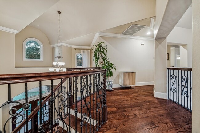 Building Photo - 170 Plantation Rd