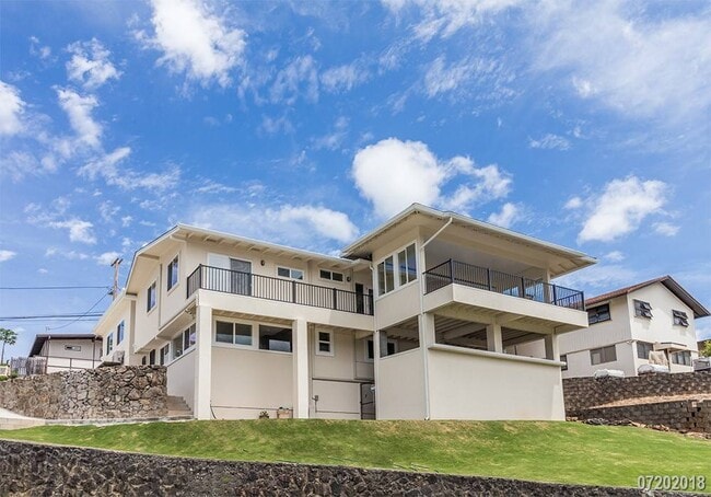 Primary Photo - Moanalua Gardens 2BR/1.5Ba w/ 2 Parking