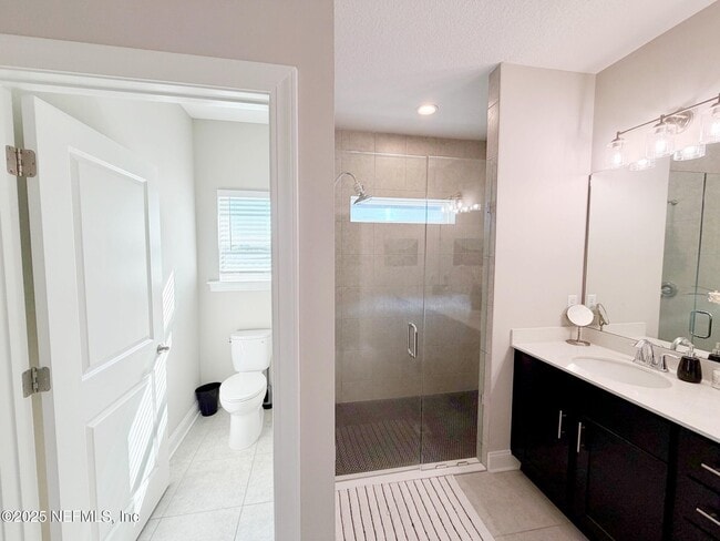 Building Photo - 72 Tarbert Ln