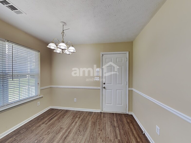 Building Photo - 1225 Stephens Pond View