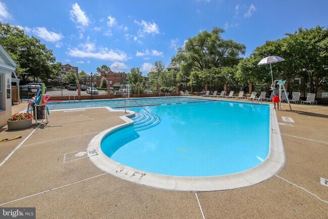 Building Photo - McLean Gardens, Washington, DC