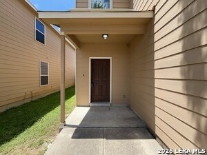 Building Photo - 11838 Twin Oaks Path