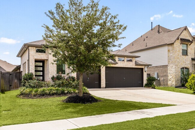 Building Photo - 2122 Germander Ln