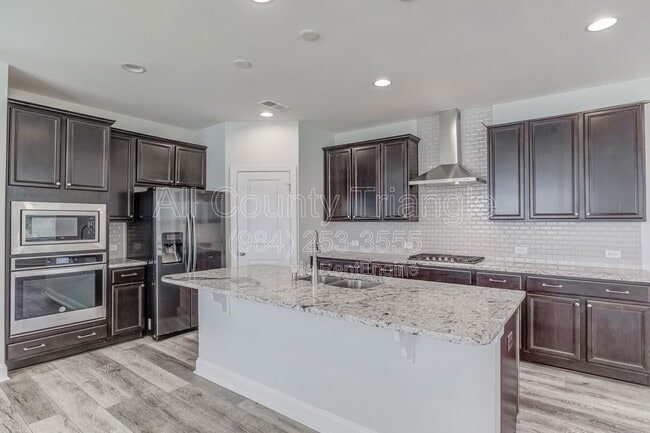 Building Photo - 1101 Premier Key Dr