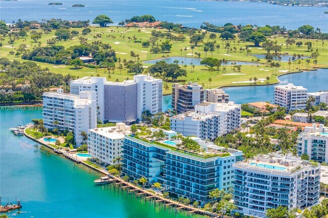 Building Photo - 9201 E Bay Harbor Dr