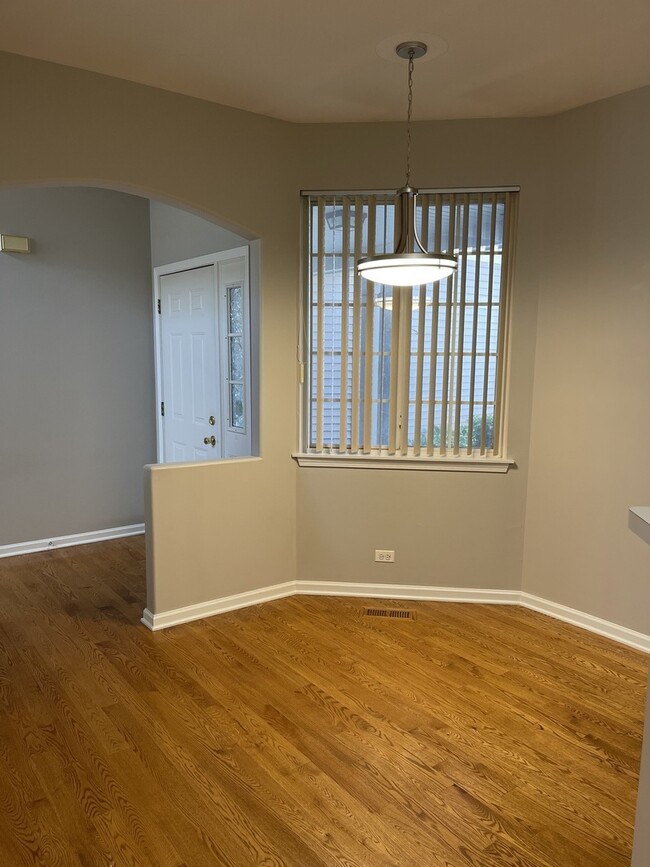 Building Photo - 1465 N Waterbury Cir