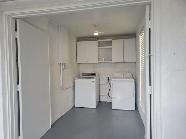 Building Photo - 6412 Wingfoot Cir