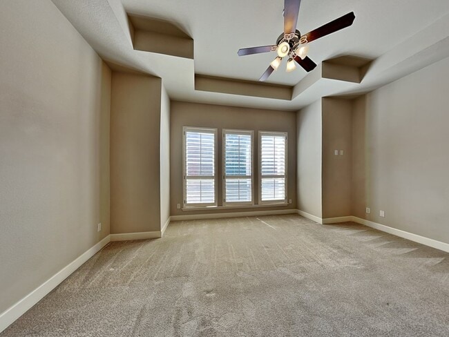 Building Photo - 2222 Marilla St