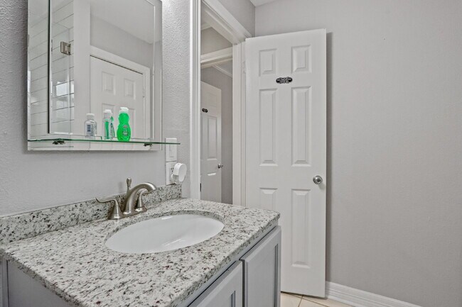 Building Photo - 6311 Bluestone Dr