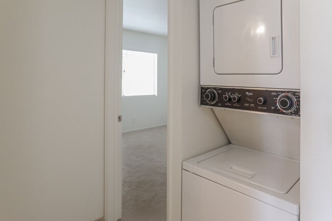 Building Photo - Downstairs 2-Bedroom Condo in Banning--55+ Gated Community!