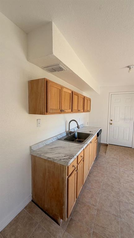 Building Photo - 301 Clark St