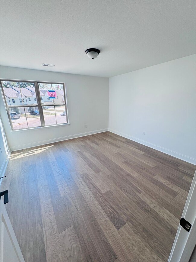 Building Photo - Marigold Floorplan in Bennett Village