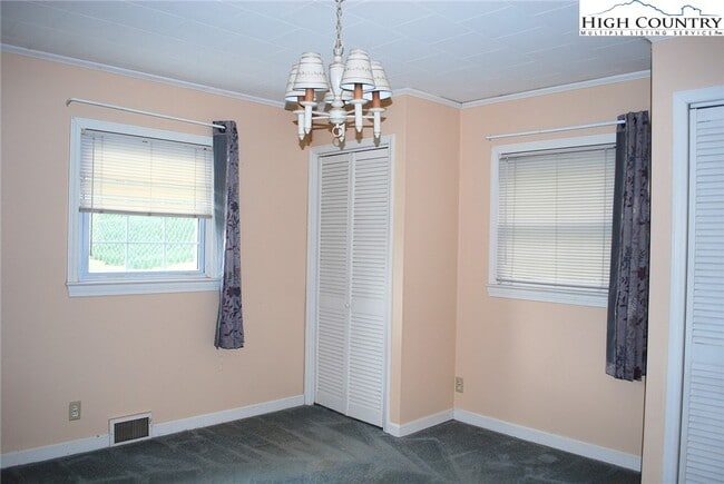 Building Photo - 6206 Idlewild Rd