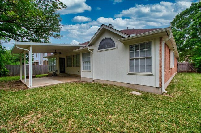 Building Photo - 306 Marigold Ln