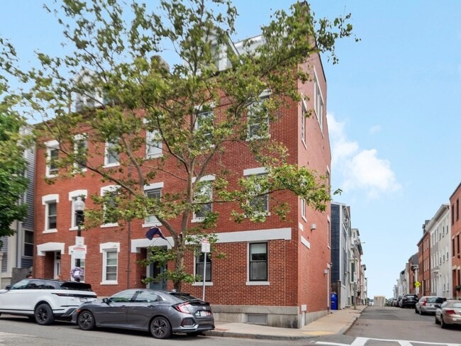 Building Photo - 247 Bunker Hill St