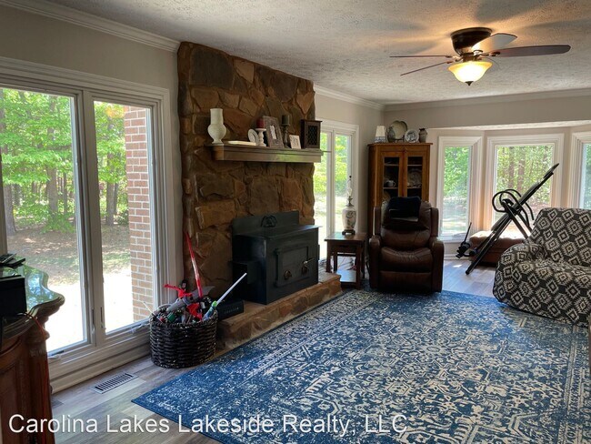 Building Photo - 3 br, 2 bath House - 143 Hanna Highlands Lane