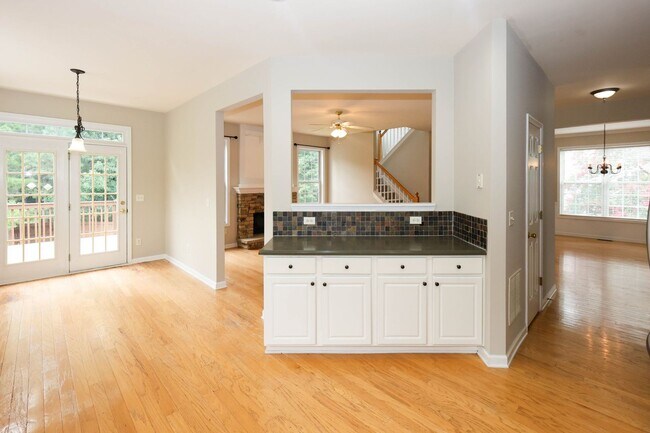 Building Photo - 2895 Haynes Club Cir SW