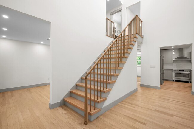 Building Photo - Modern Farmhouse 3 Bedroom 3.5 Barhroom