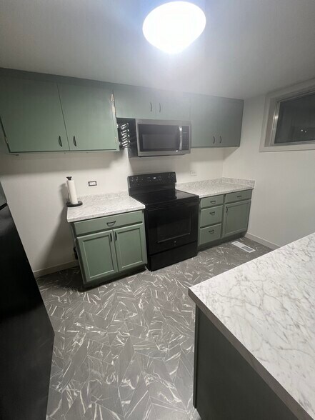 Building Photo - 57 Colgate St