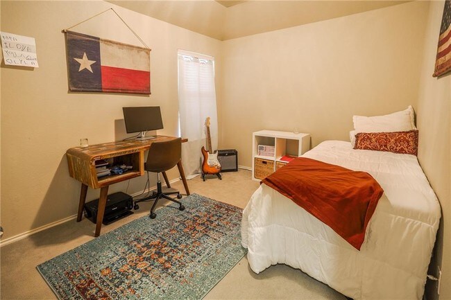 Building Photo - 10705 Casitas Dr