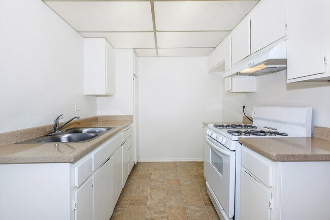 Building Photo - The Monrovia Apartment Homes