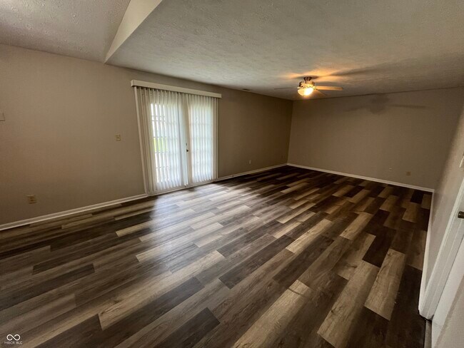 Building Photo - 8114 Jade Ct