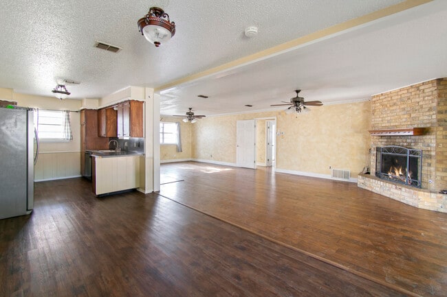 Building Photo - 5705 16th St