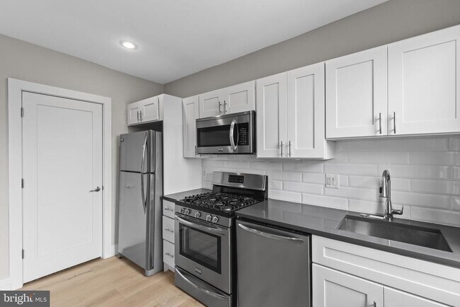 Building Photo - 3101 Sherman Ave NW
