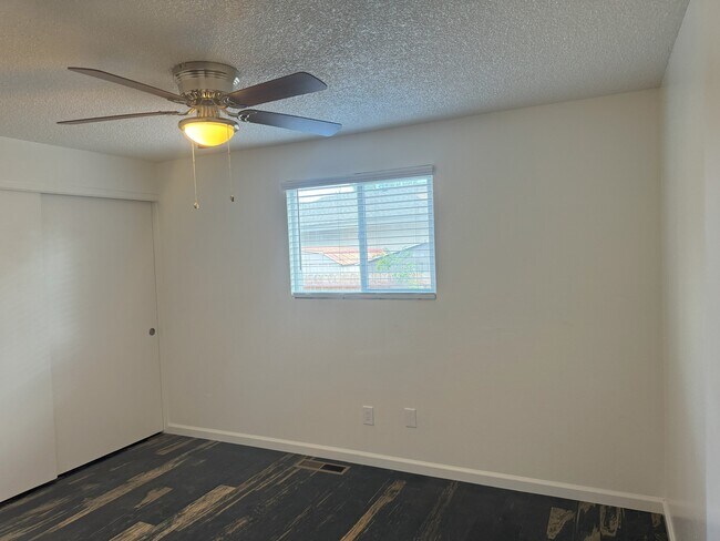 Building Photo - 2460 Brookside Way