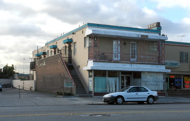 Primary Photo - Alum Rock Apartments
