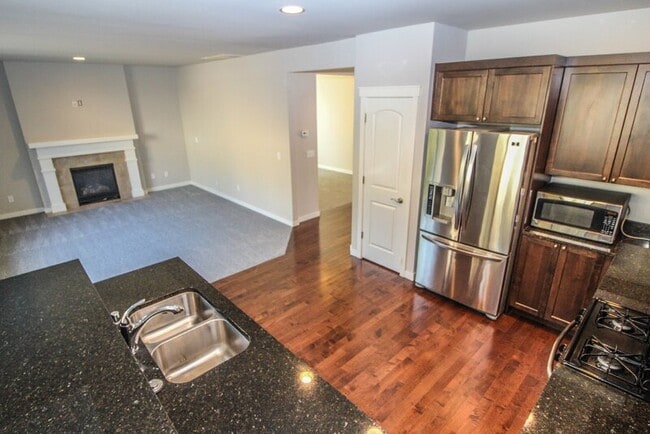 Building Photo - 319 204th St SE