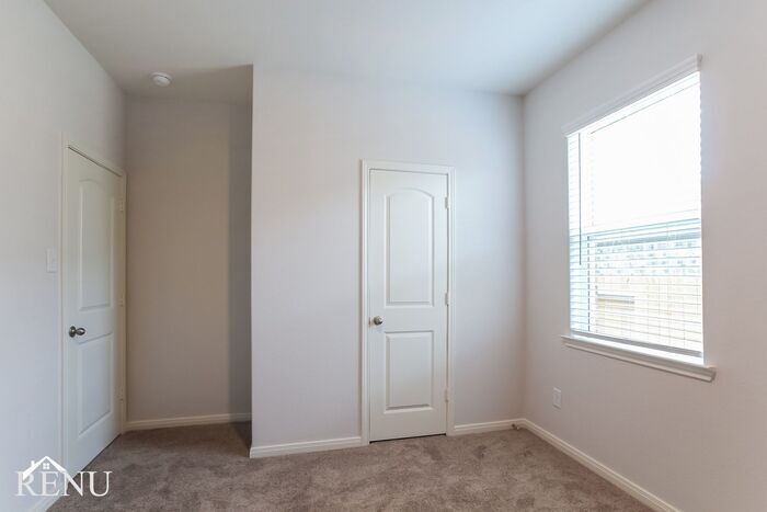 Building Photo - 10455 Red Cardinal Dr