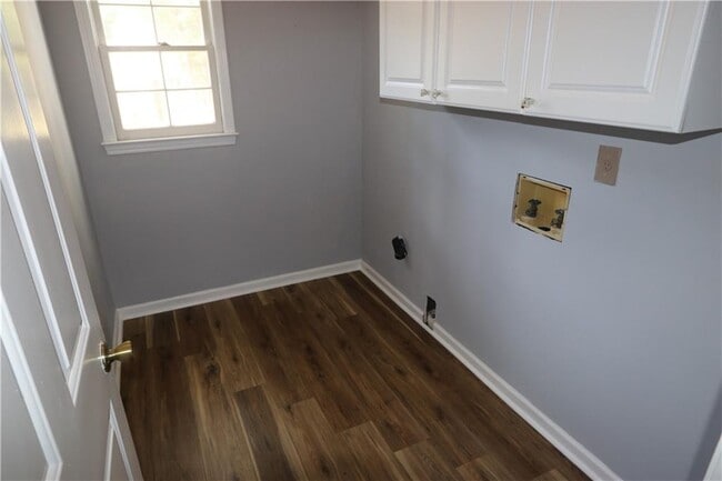 Building Photo - 2840 Spring Ridge Cir