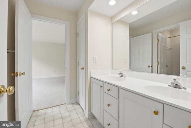 Building Photo - 1414 Hague Dr SW