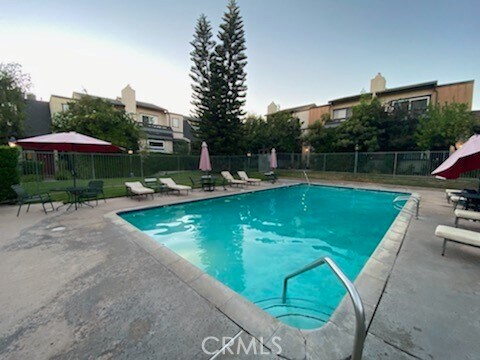 Building Photo - 13601 Valerio St