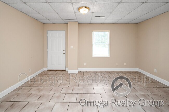 Building Photo - 312 Percy St