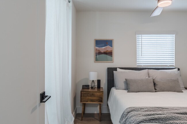 Building Photo - 2710 Amherst Ave