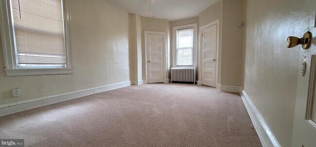 Building Photo - 5729 N Fairhill St