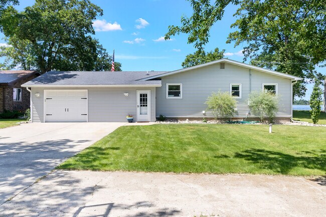 Front Yard - 27166 Little Floyd Lake Rd