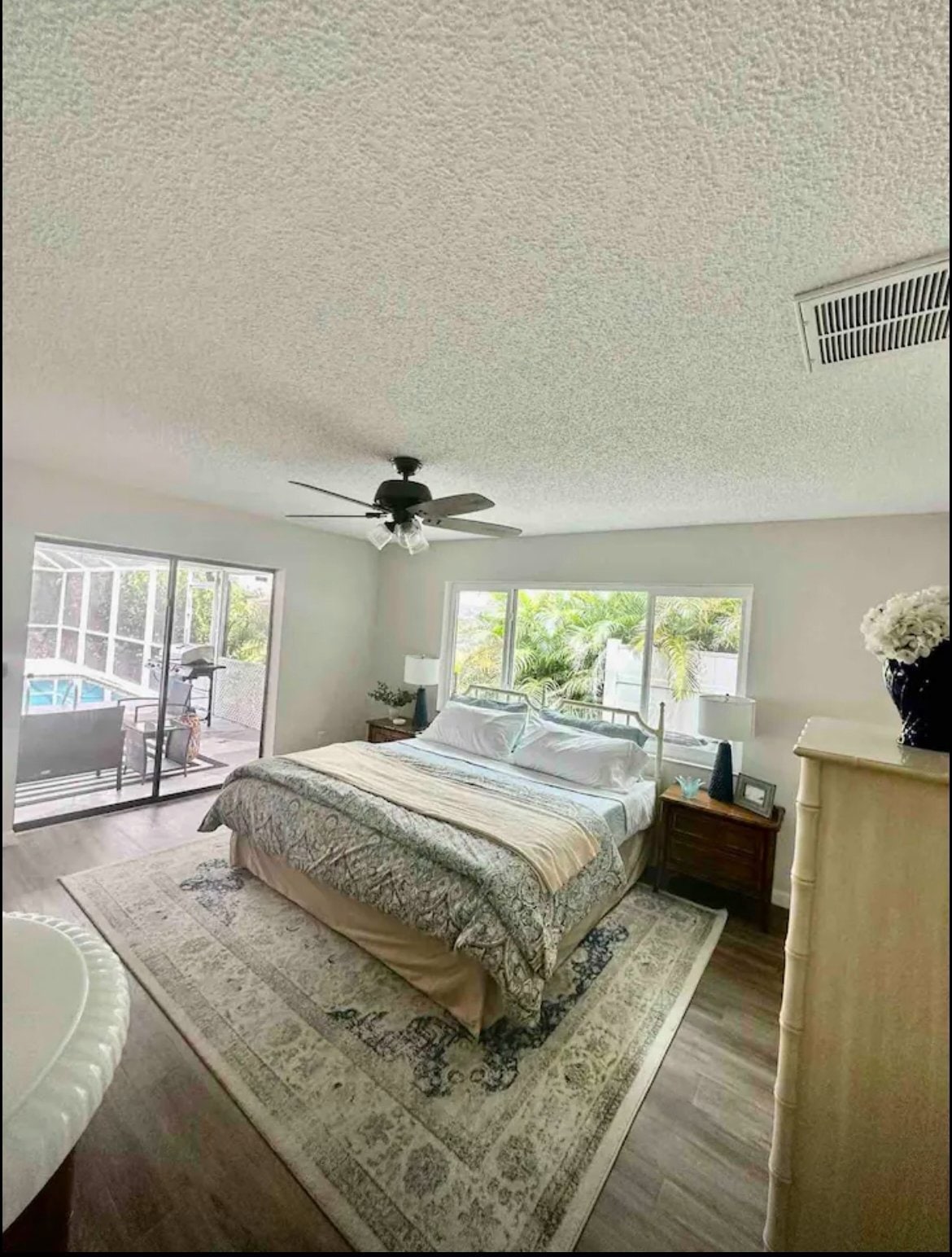 Building Photo - 1535 Ultramarine Ln