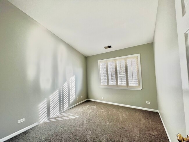 Building Photo - 2936 Kentshire Cir