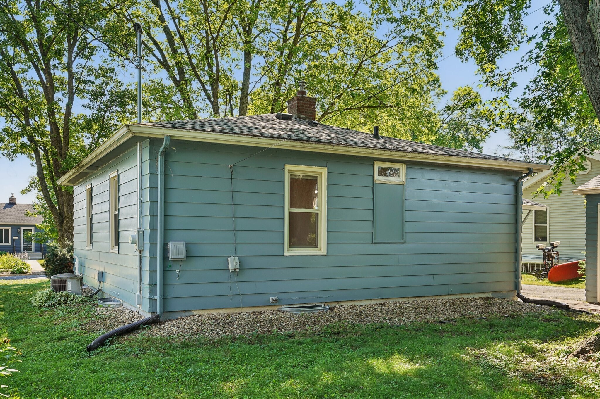 Building Photo - 1118 Lorraine Dr