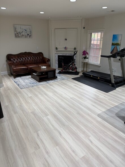 Building Photo - 5447 Serviceberry St