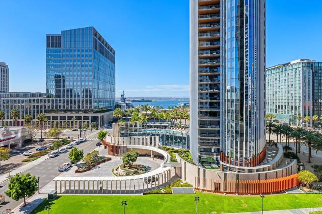 Building Photo - 700 W E St