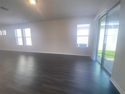 Building Photo - 9451 Komika Ln