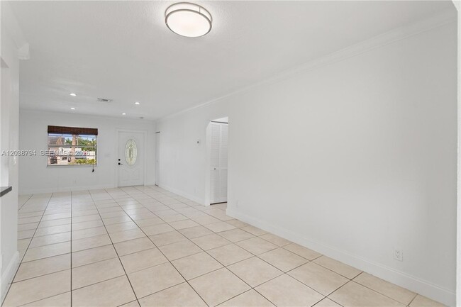 Building Photo - 4151 SW 56th Ave