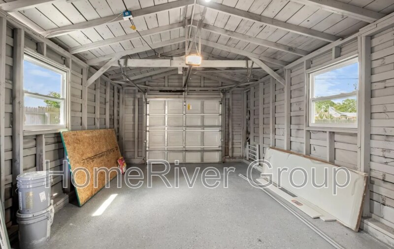 Building Photo - 4751 Fairfield Ave S