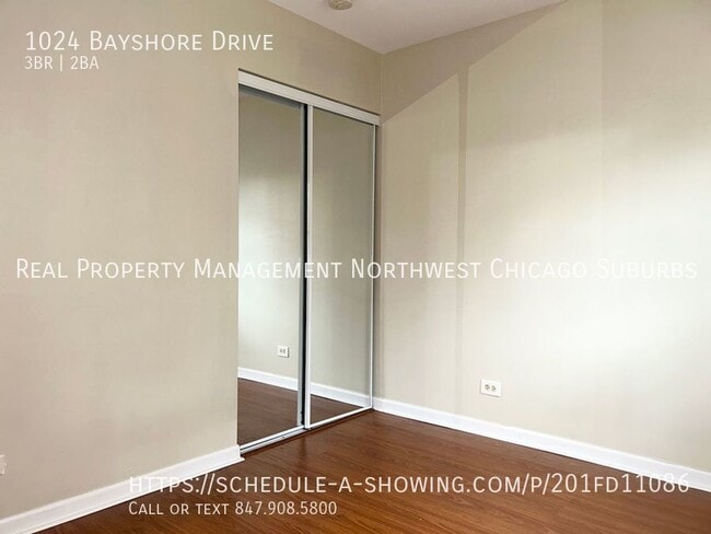 Building Photo - 1024 Bayshore Dr