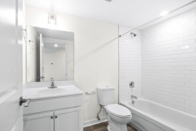Building Photo - 2451 Frankford Ave